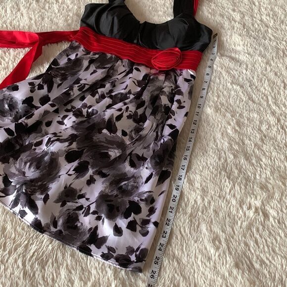 City Triangles dress size 7 - Picture 13 of 16